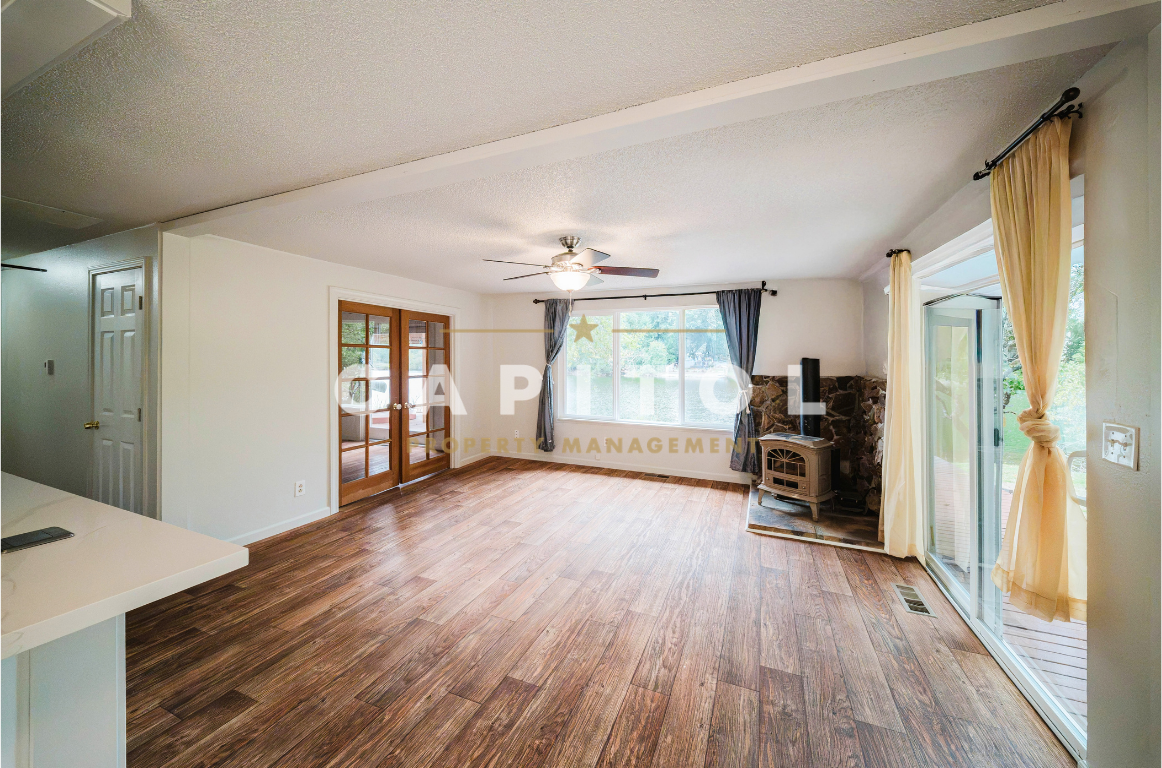 7910 Warbler Ct Se - Photo 5 of 25