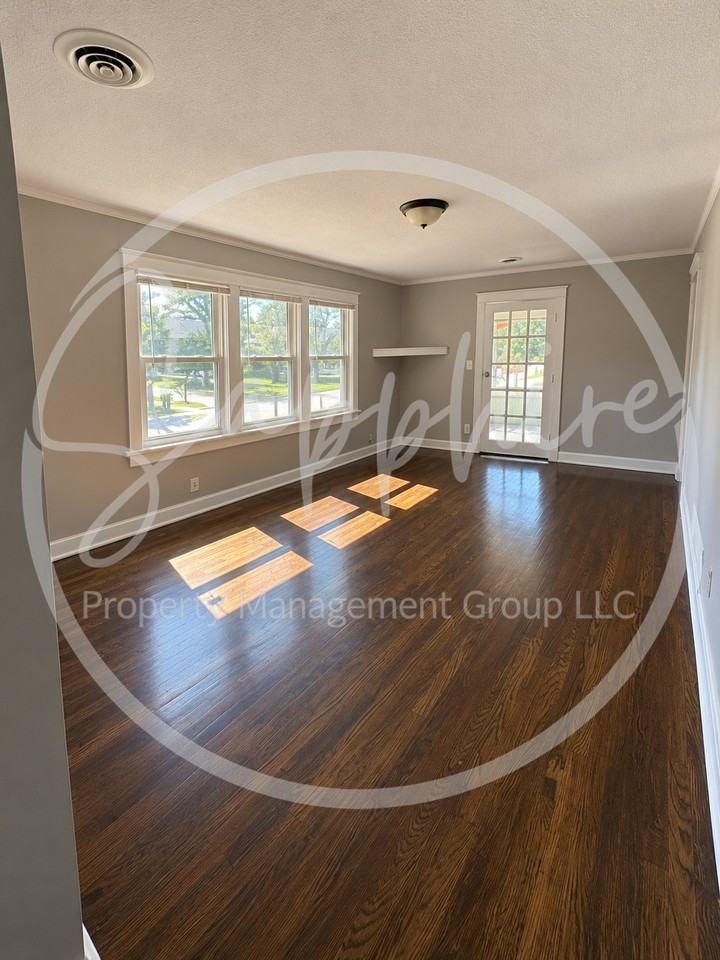 5455 Paseo Blvd #1 - Photo 4 of 22