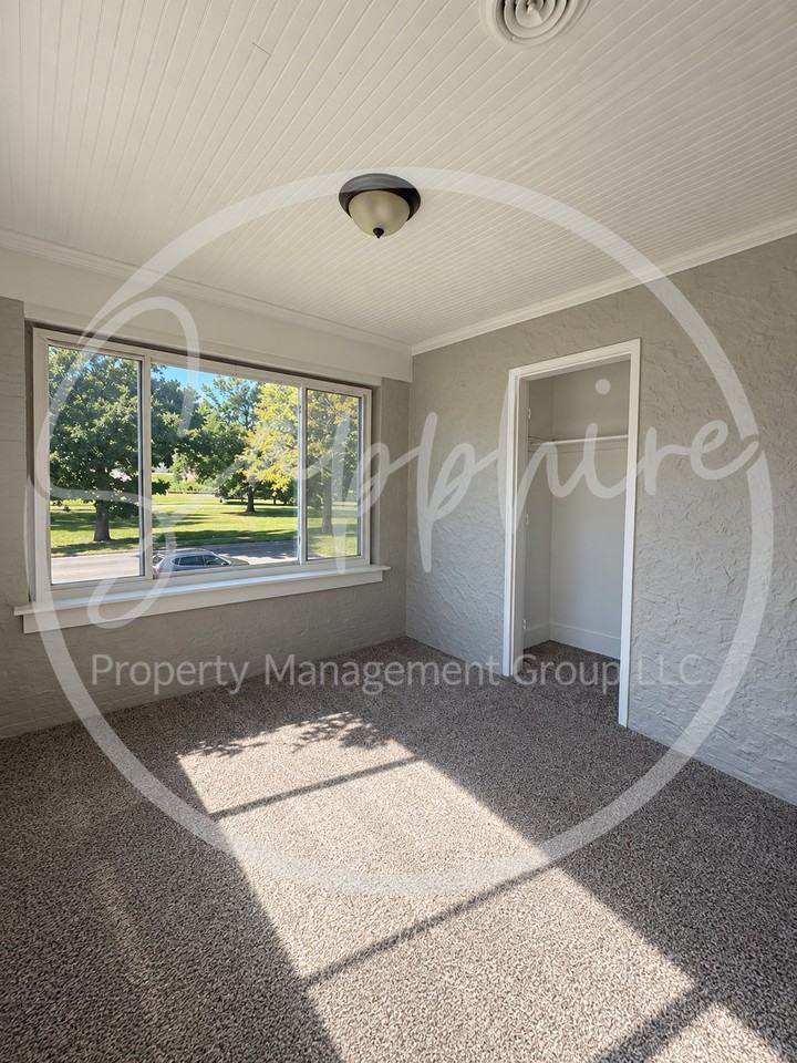 5455 Paseo Blvd #1 - Photo 6 of 22