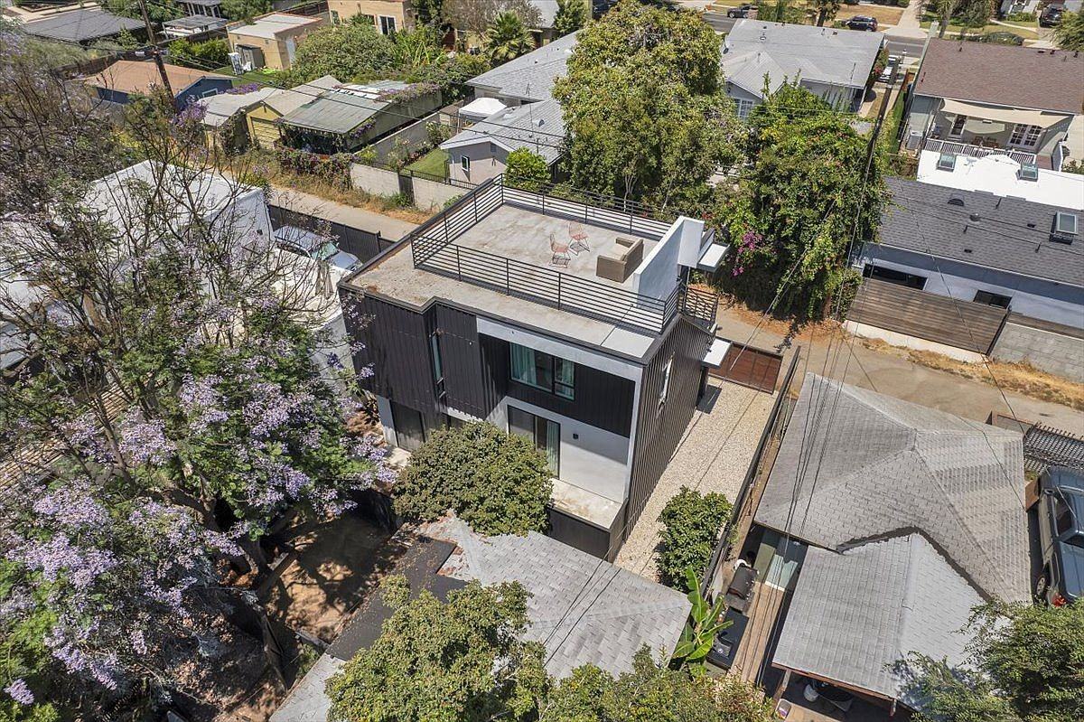 1720 S Centinela Ave #1 - Photo 4 of 10