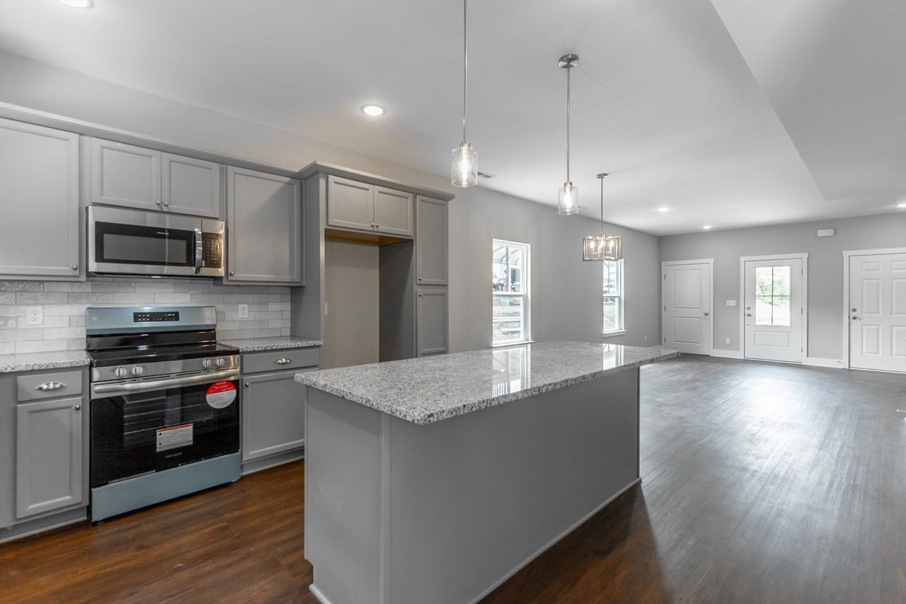 4716 Heiskell Dr #1 - Photo 3 of 34