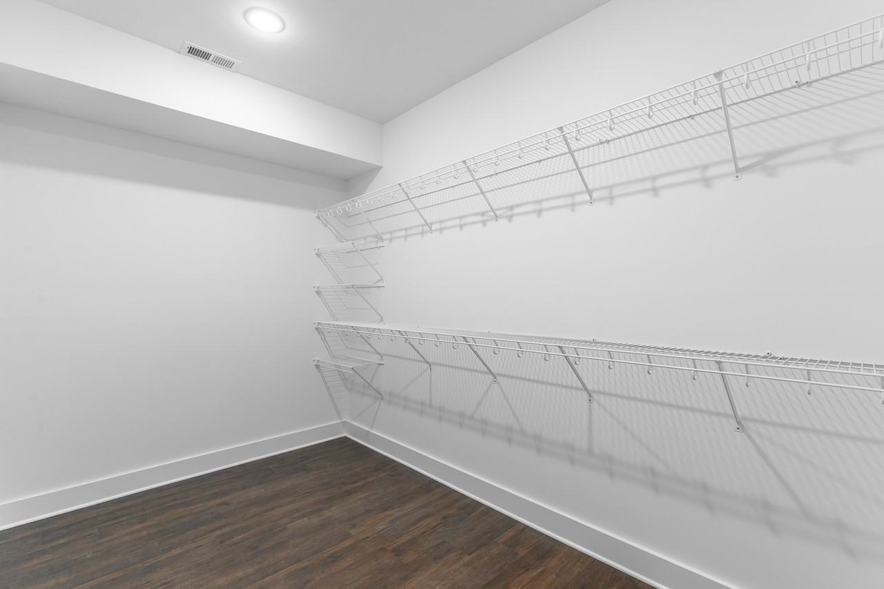 4716 Heiskell Dr #1 - Photo 7 of 34