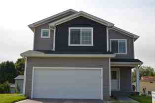 2040 2nd St Sw - Photo 1 of 1
