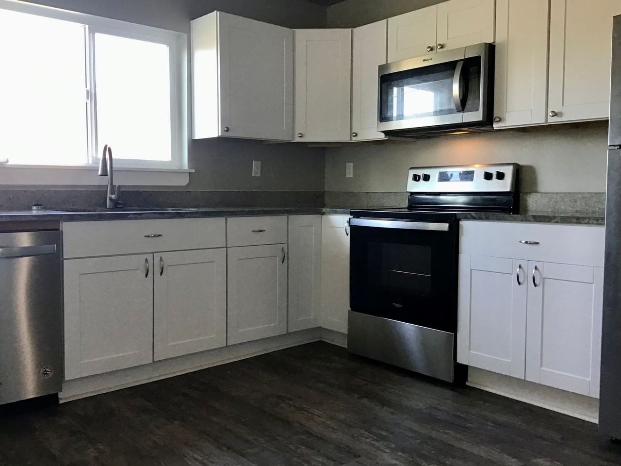 1505 Jefferson St Se - Photo 5 of 17