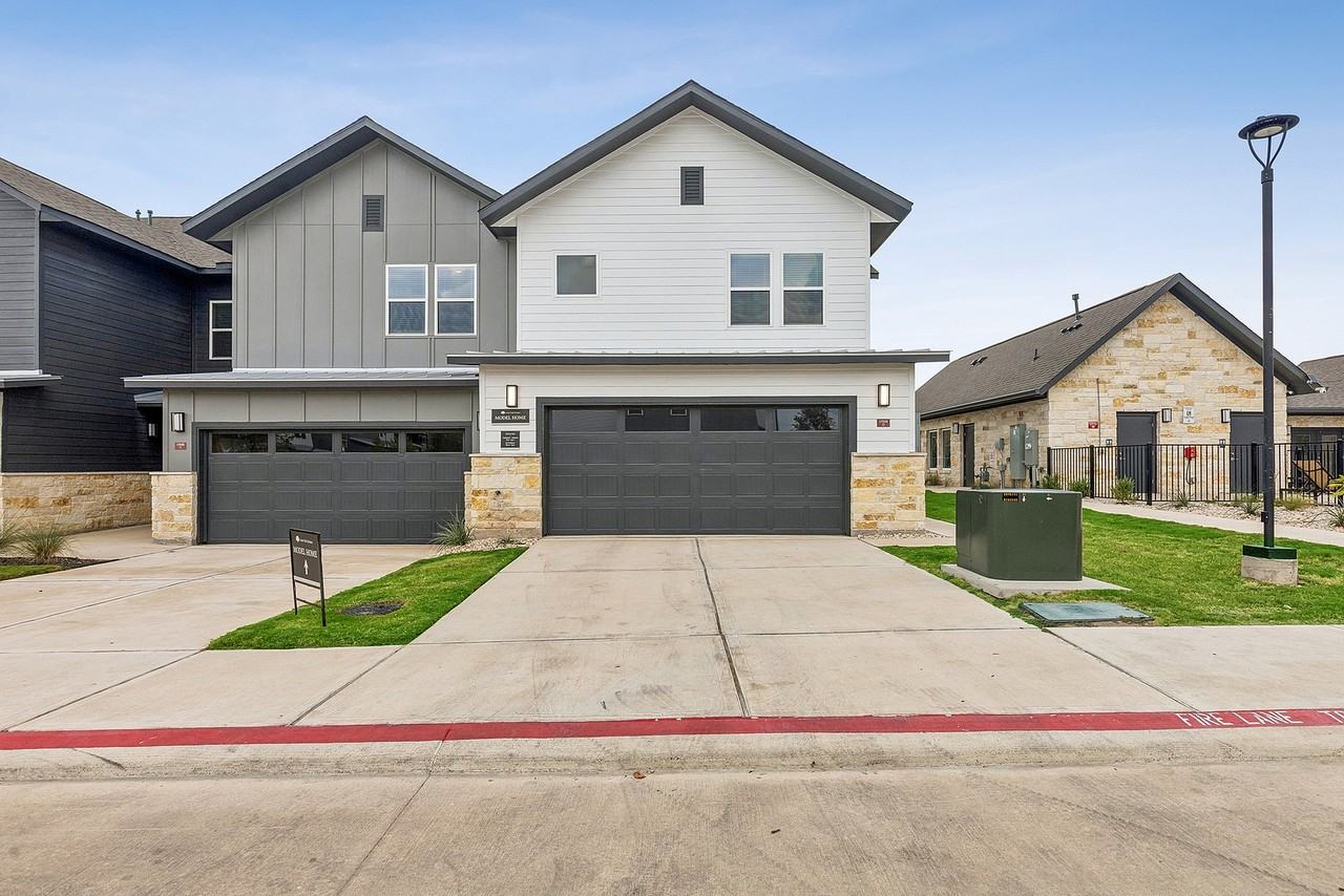 Lone Oak Homes - Photo 5 of 54