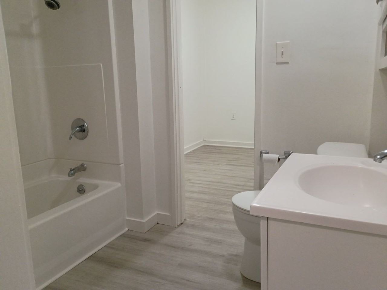 859 Loma Dr - Photo 4 of 9