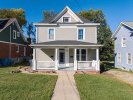 featured image of 813 Winona Ave Sw