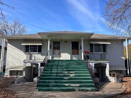 featured image of 1606 1606 & 1608 & 1610 4th street