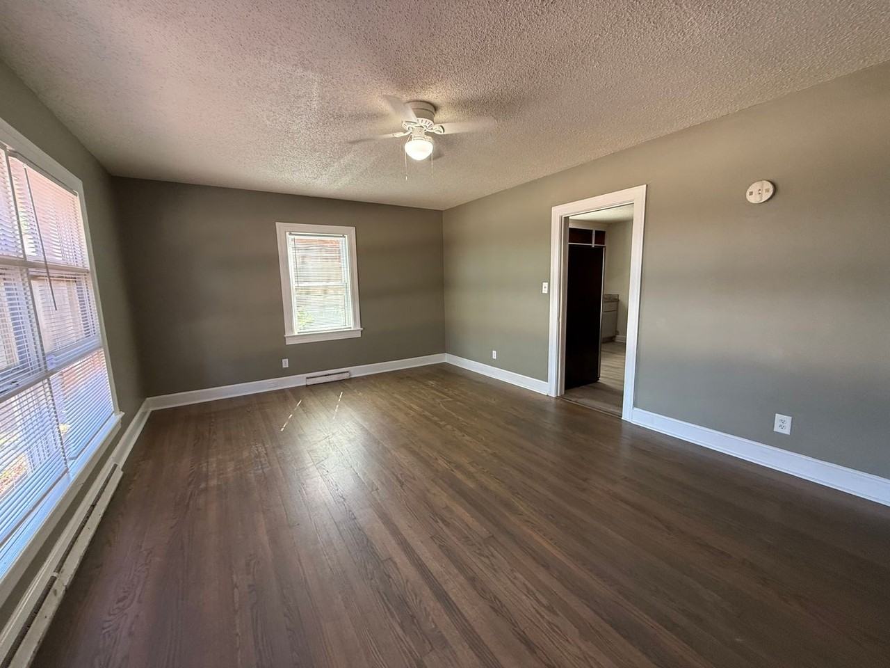 319 Forrest Rd W - Photo 3 of 10