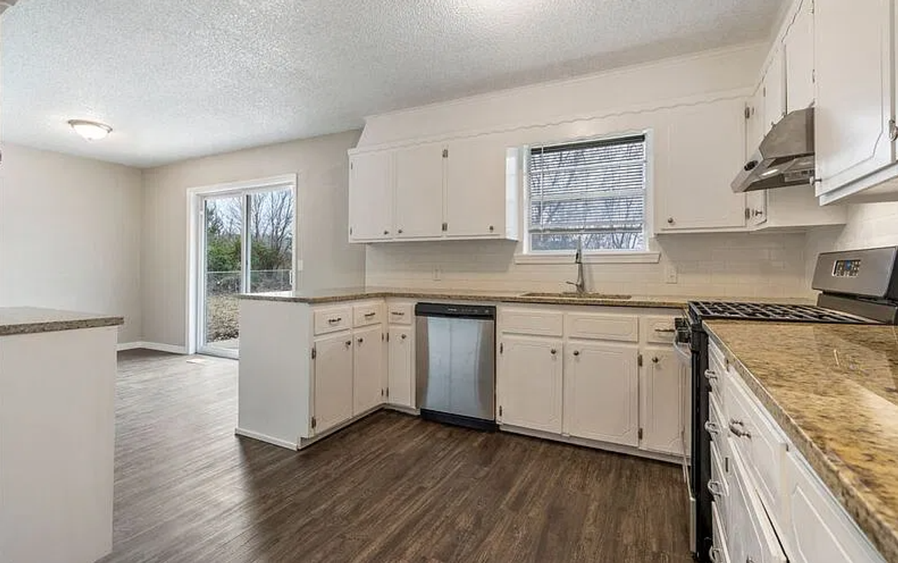 885 N 177th West Ave - Photo 6 of 15
