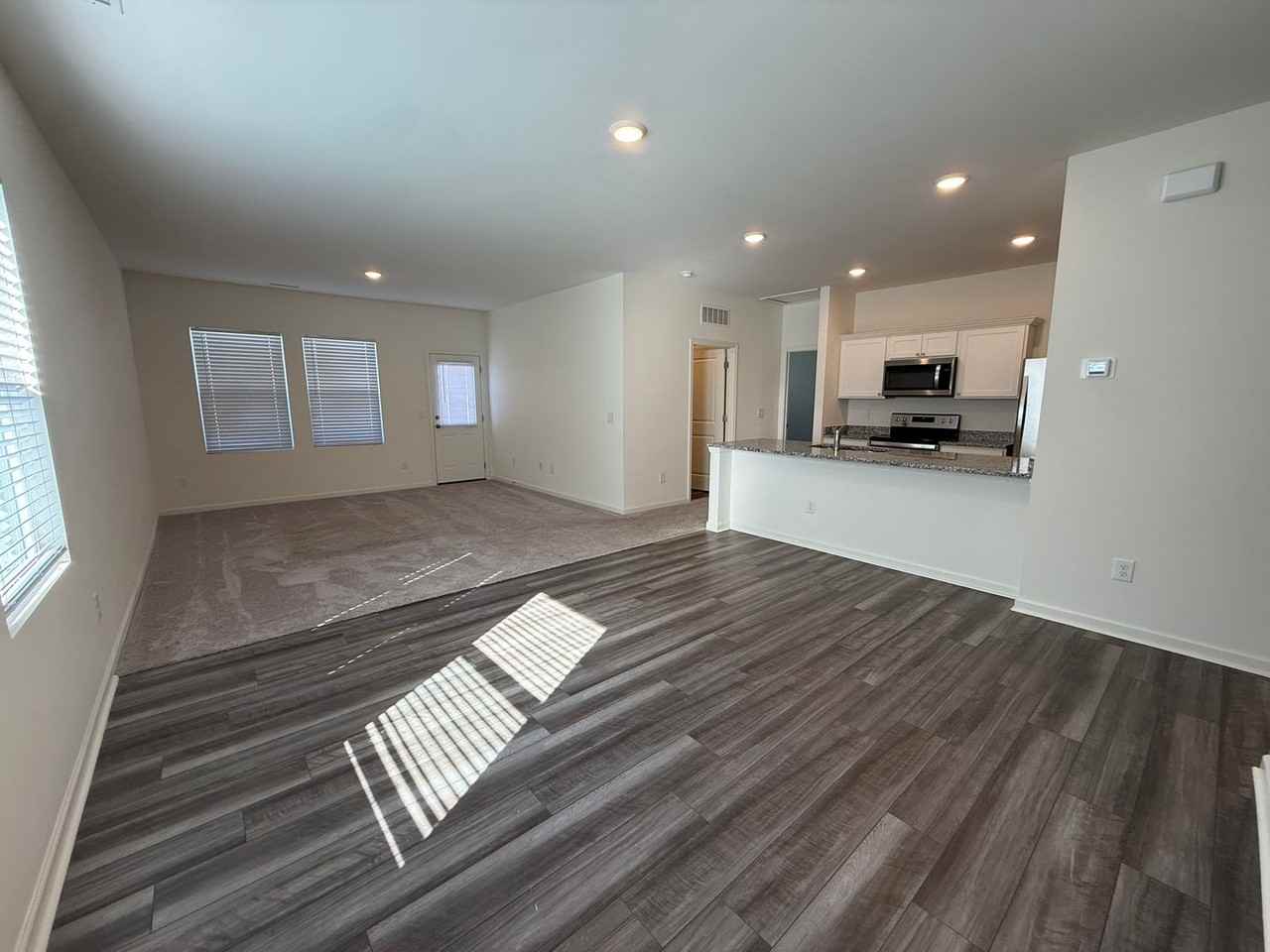 3002 Chipper Ln - Photo 4 of 19