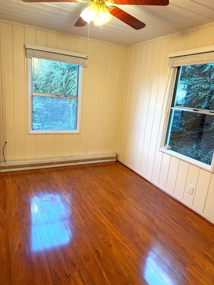 17250 Robey Dr - Photo 6 of 33