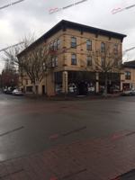 featured image of 108 E Maple St
