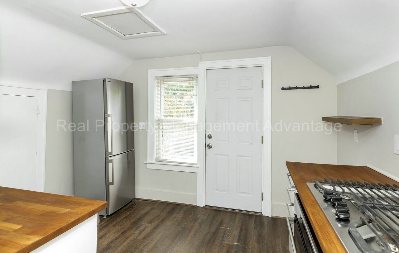 316 Spencer - Photo 6 of 41