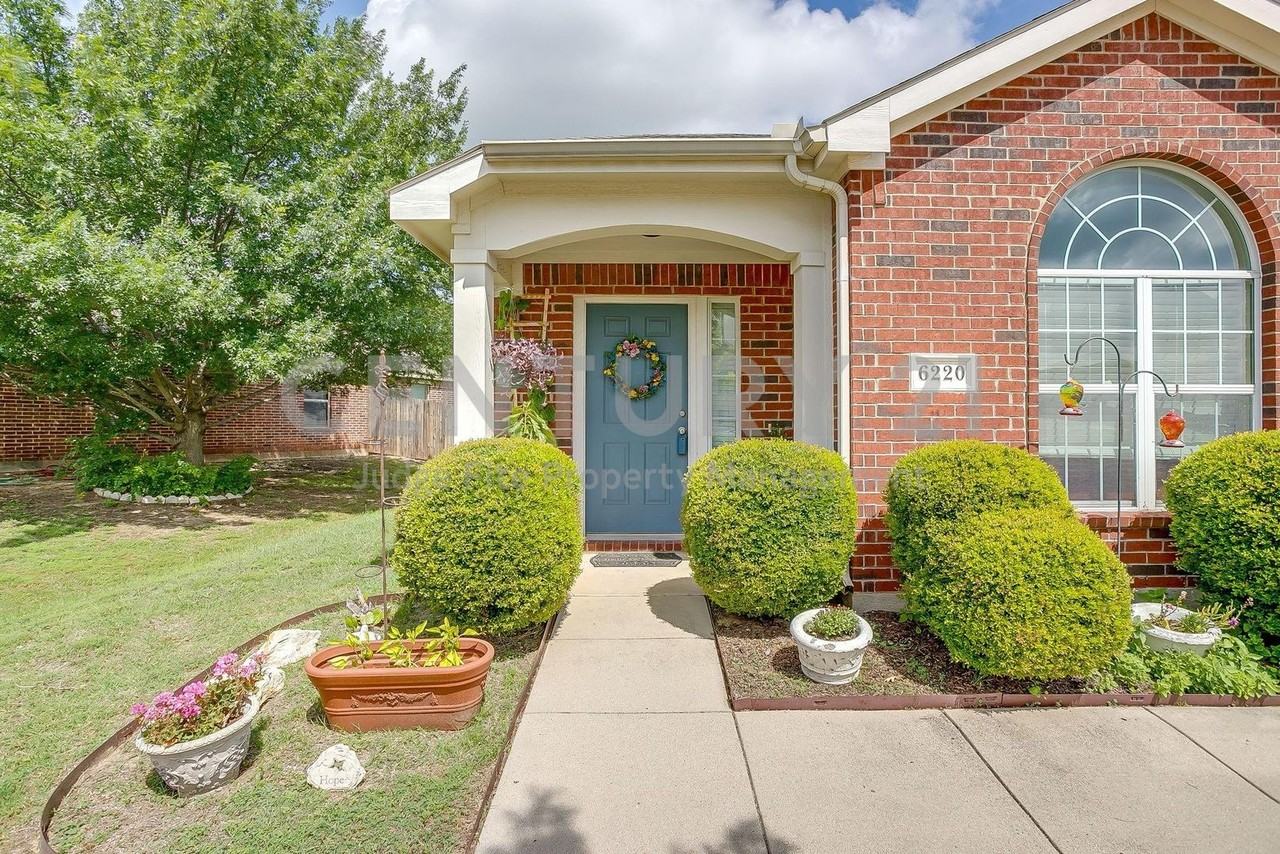 6220 Granite Creek Dr - Photo 4 of 36