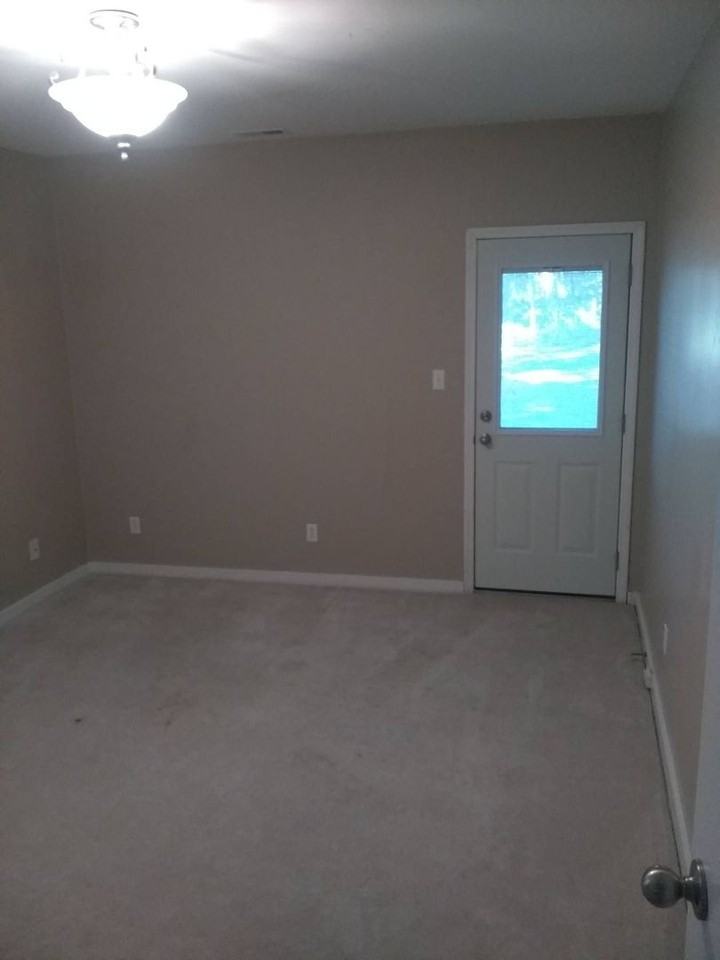 3132 Country Club Rd - Photo 7 of 10