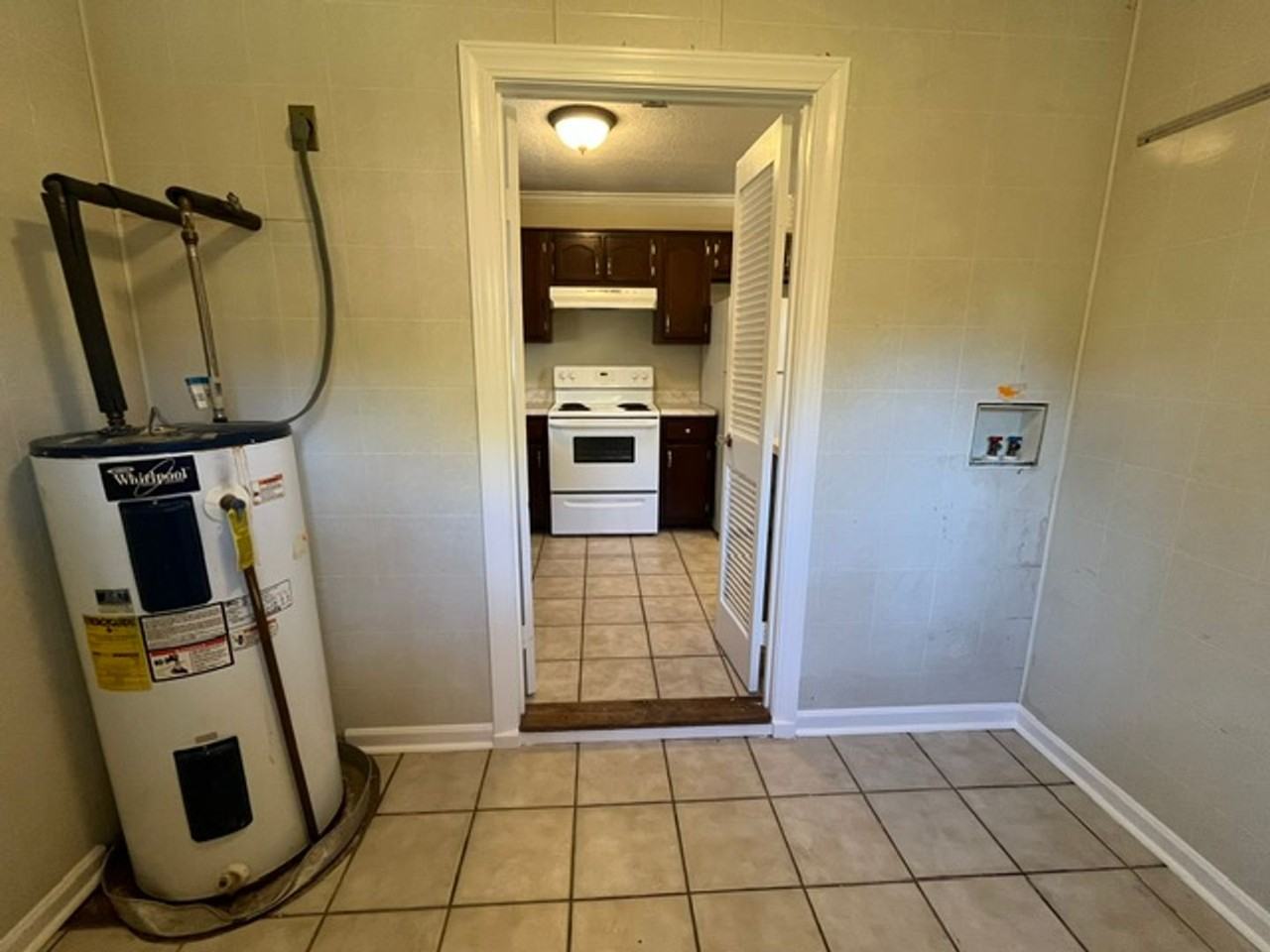 2114 Ashland Dr - Photo 5 of 12