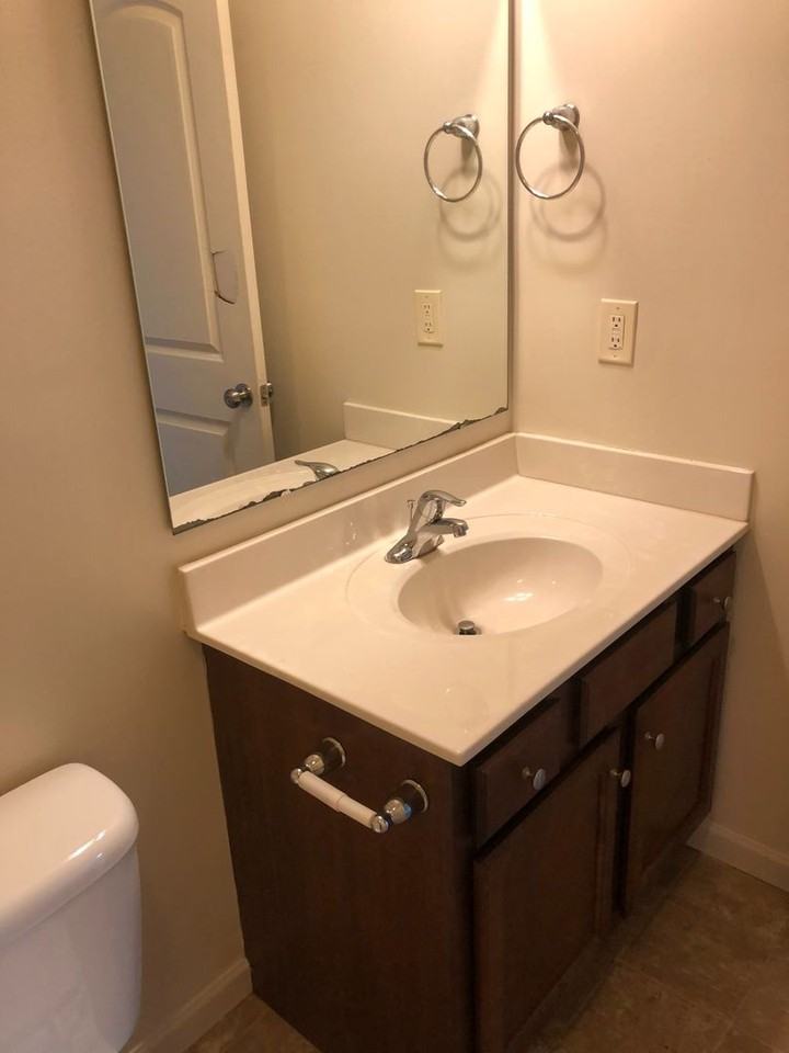 920 Lantern Ct - Photo 7 of 16