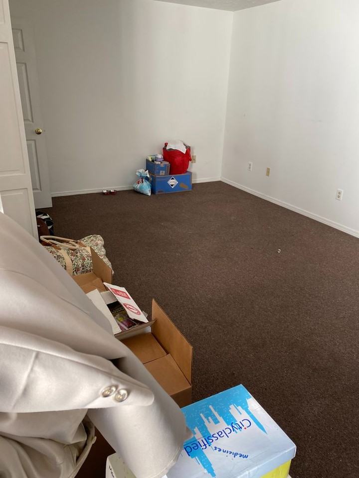 503 W Vine St - Photo 7 of 9