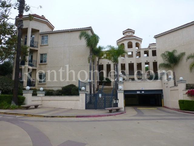 580 Camino De La Reina - Photo 2 of 23