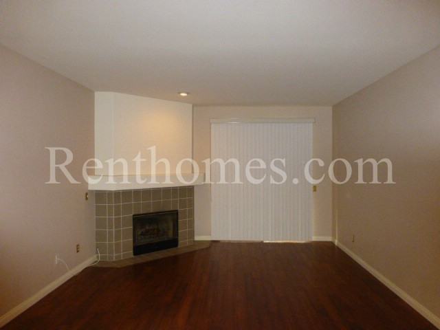 580 Camino De La Reina - Photo 5 of 23