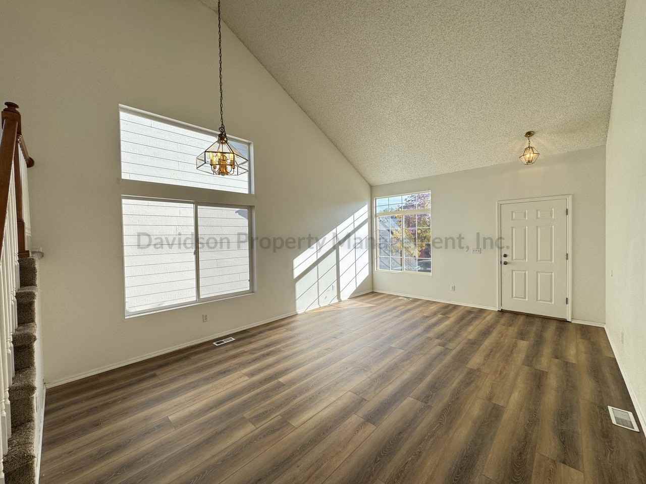 8226 Ravenel Dr - Photo 3 of 20