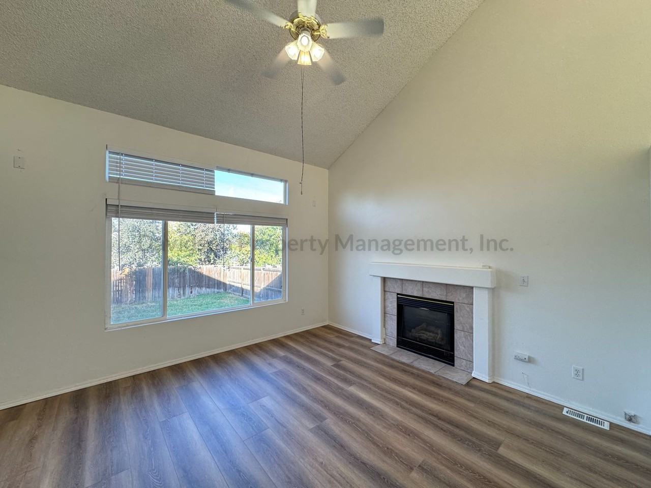 8226 Ravenel Dr - Photo 4 of 20