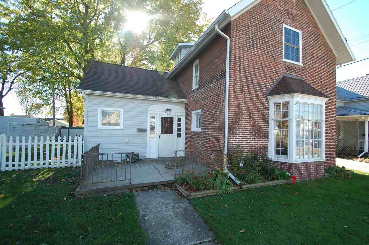 512 E Jefferson St - Photo 2 of 23