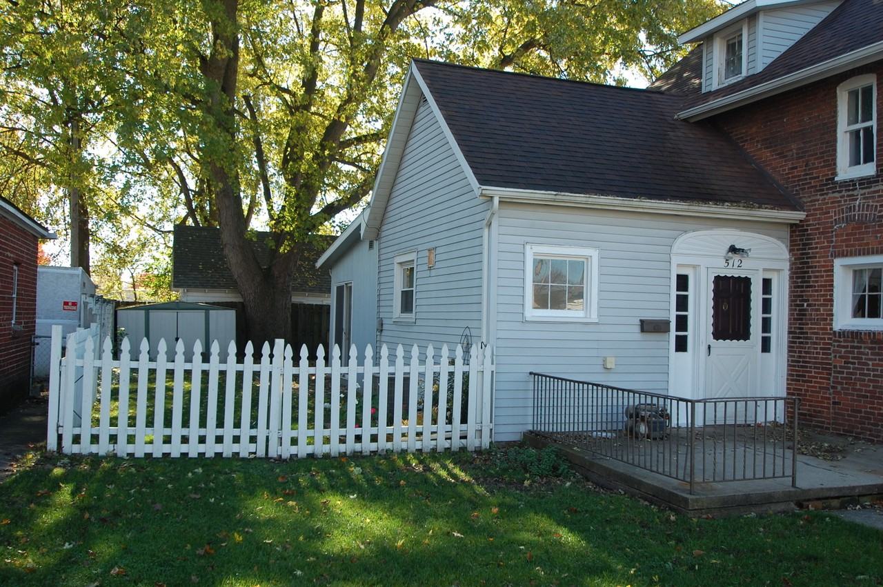 512 E Jefferson St - Photo 3 of 23