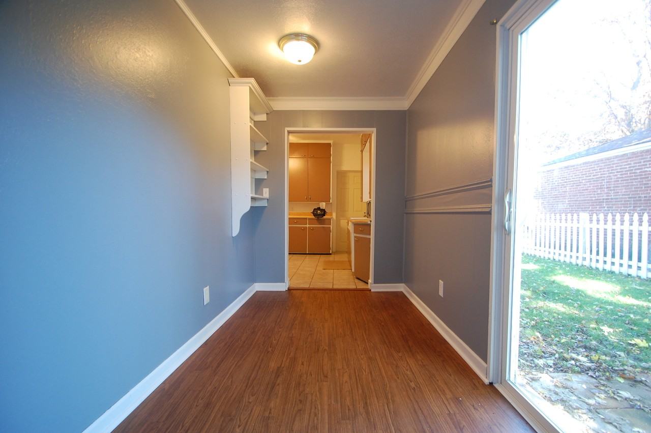 512 E Jefferson St - Photo 6 of 23