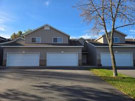 featured image of 939 Cypress Rd #76