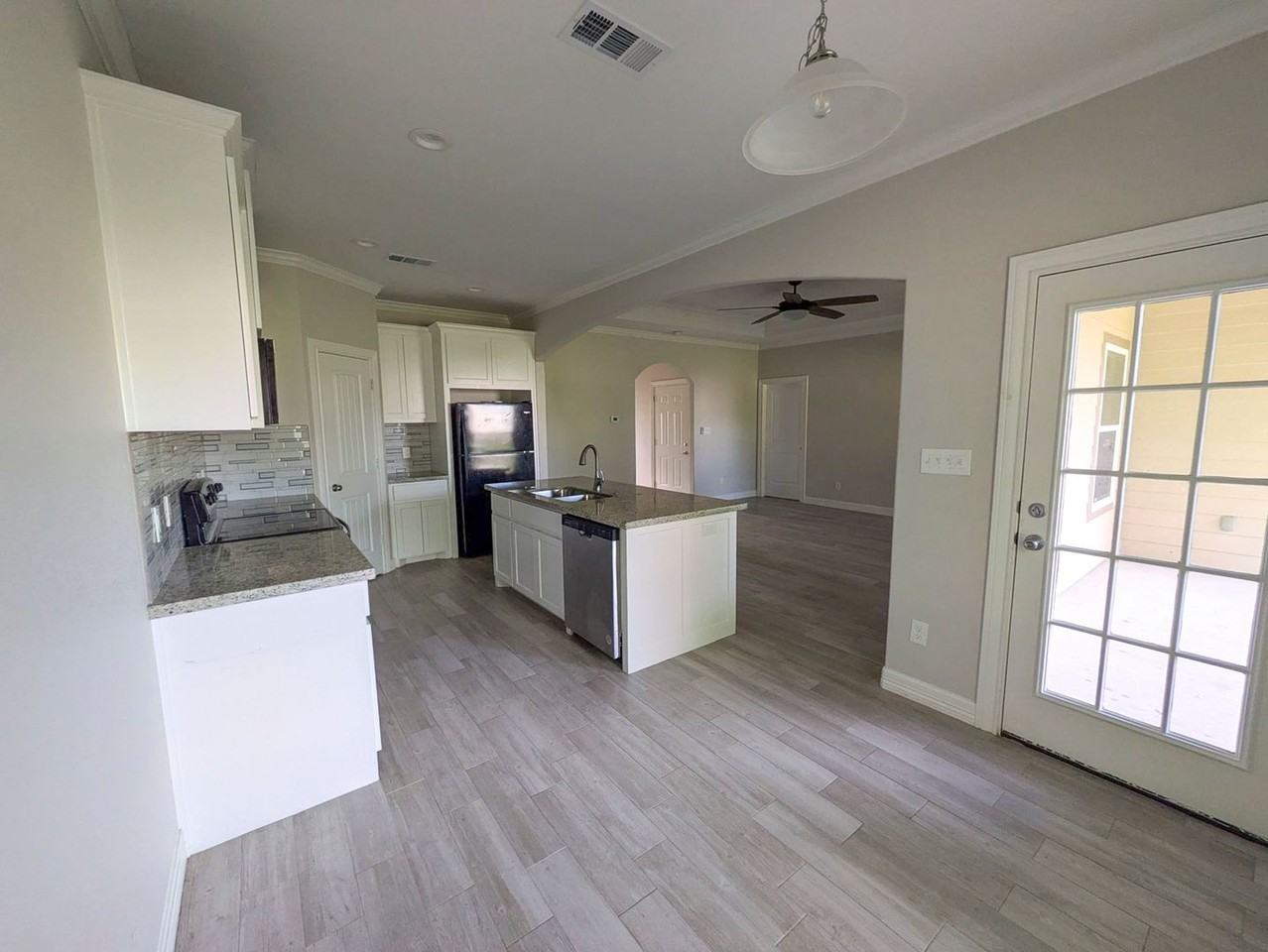 3542 Pradice St - Photo 5 of 20