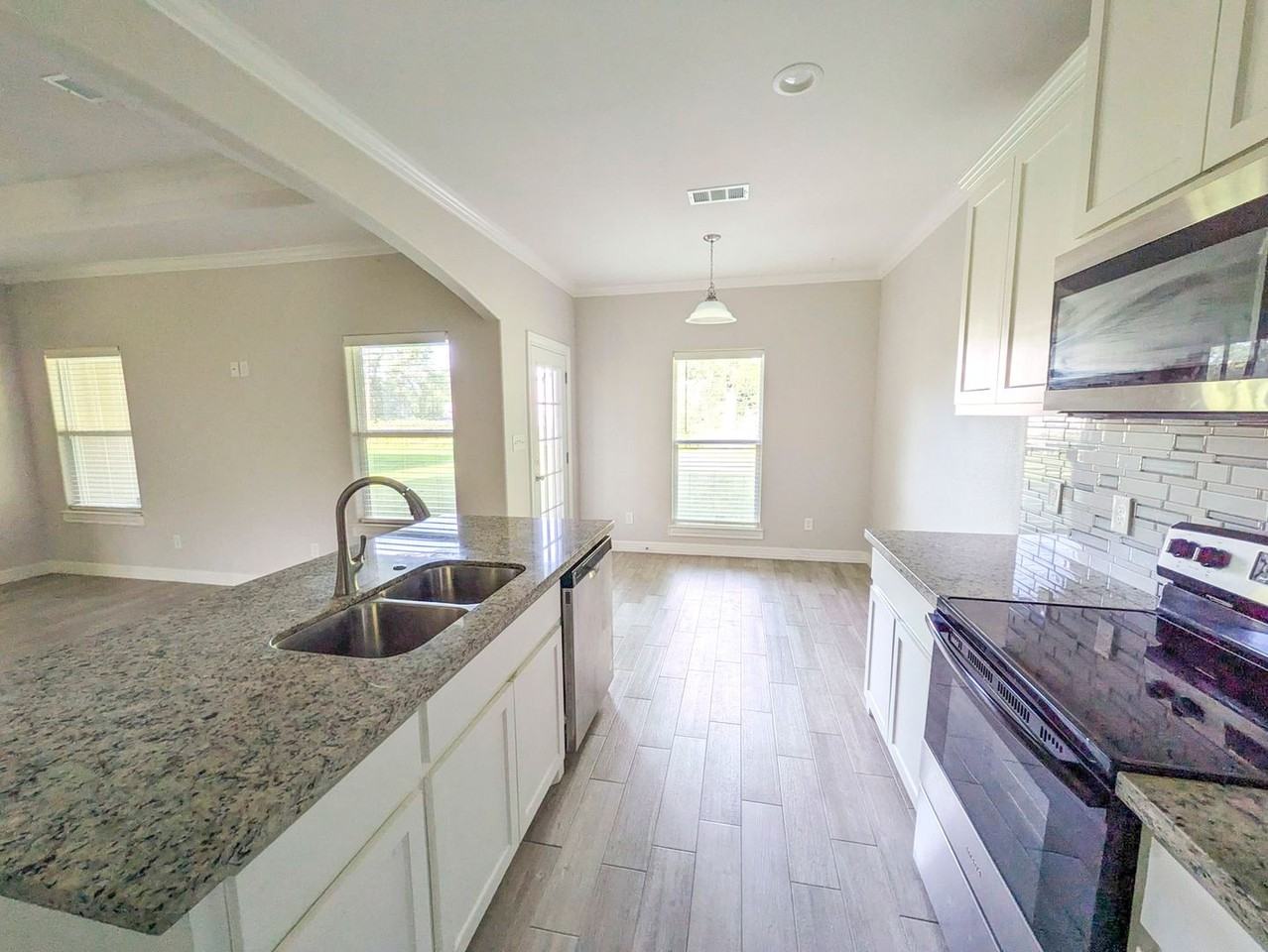 3542 Pradice St - Photo 7 of 20