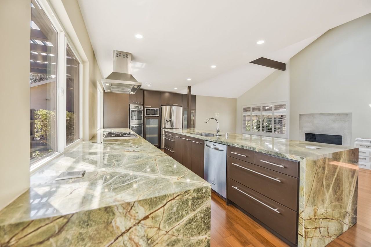 15185 Andorra Way - Photo 3 of 12