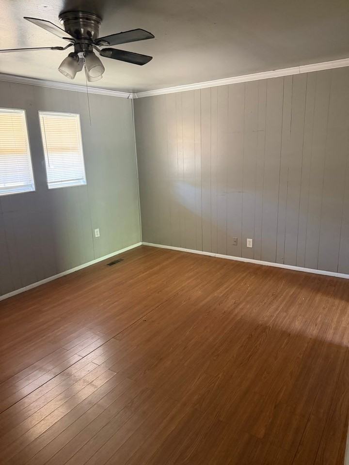 4201 Se 26th St - Photo 3 of 5