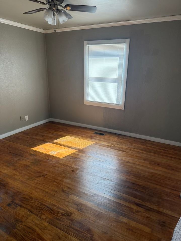 4201 Se 26th St - Photo 4 of 5