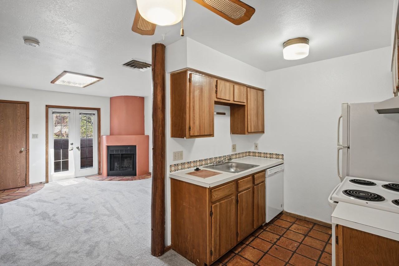 2600 W Zia Rd #2 - Photo 4 of 21