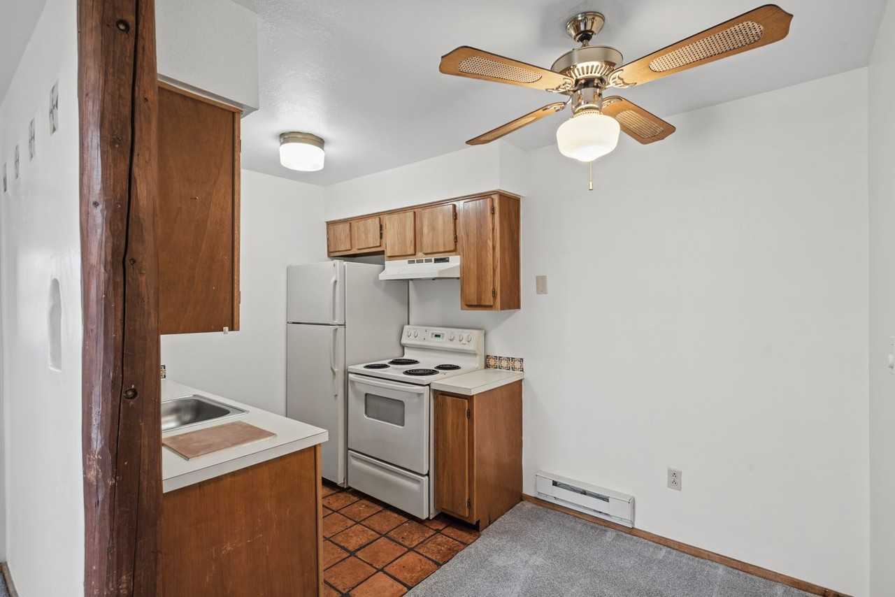 2600 W Zia Rd #2 - Photo 5 of 21