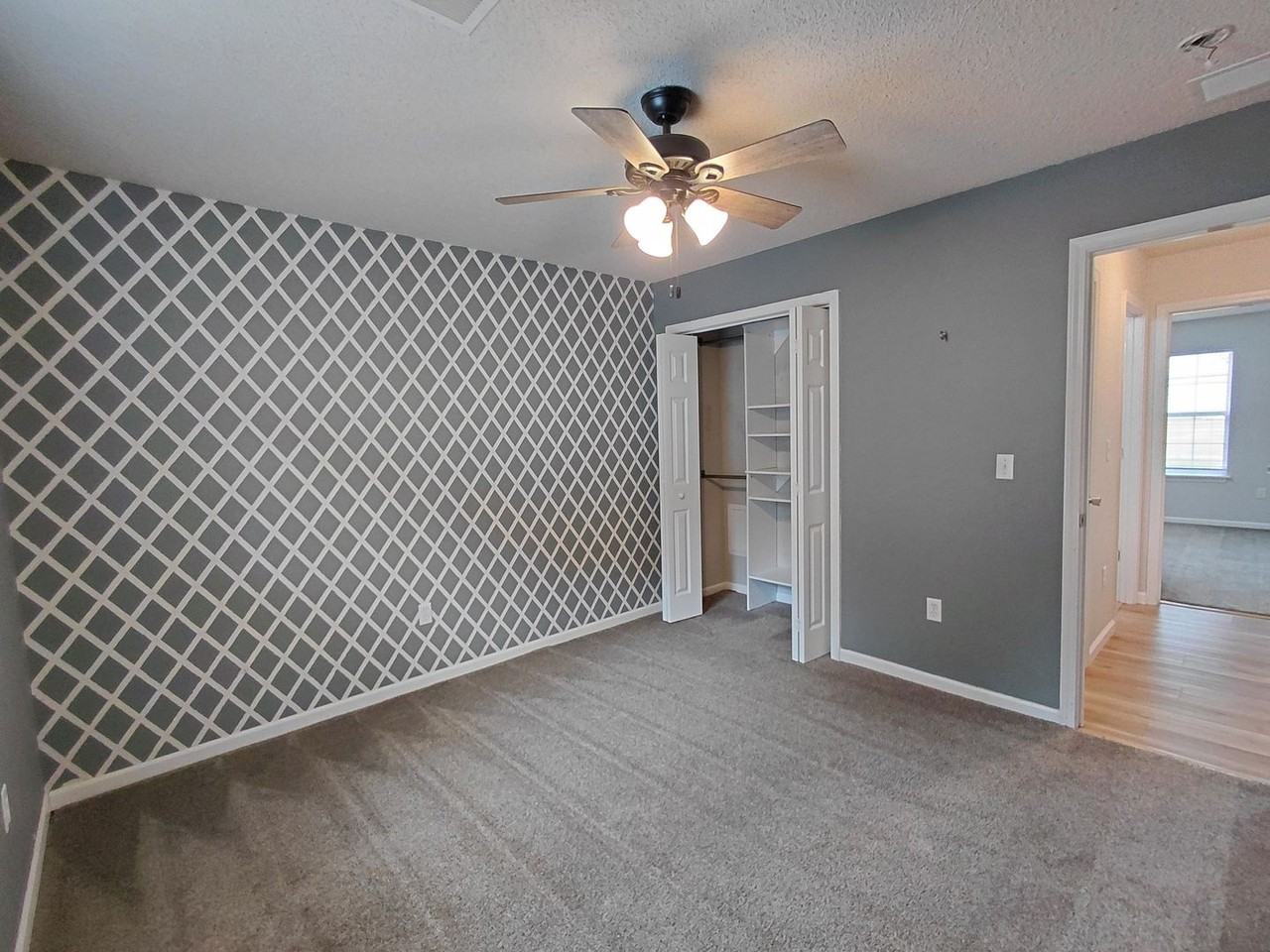 106 Valley Way - Photo 6 of 16