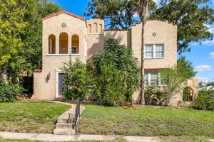 featured image of 1511 W Mistletoe Ave