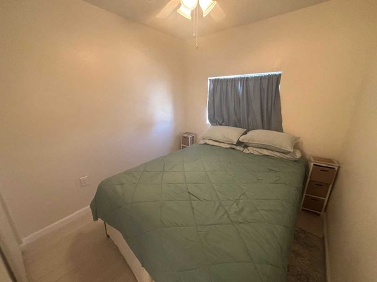 1186 Peach St - Photo 7 of 12