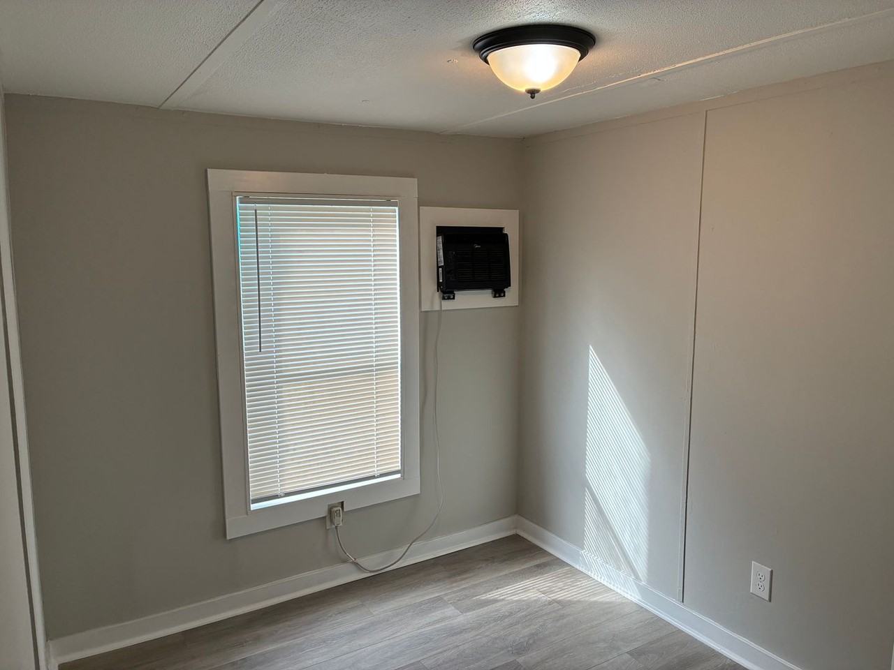 4711 Ogeechee Rd - Photo 6 of 9