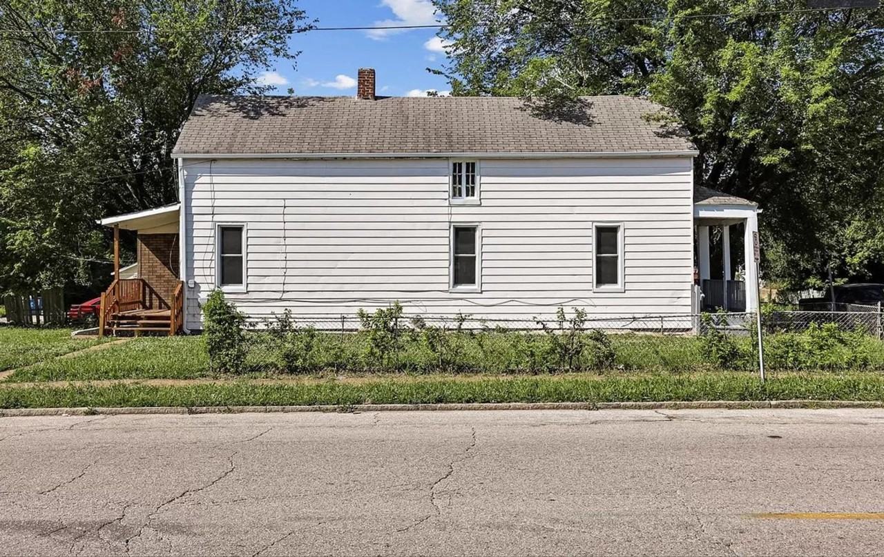 4138 Clara Pl - Photo 2 of 12