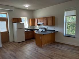 1008 W 6th St - Photo 1 of 1