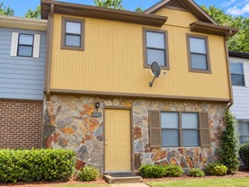2052 Lenoa Ln - Photo 1 of 1