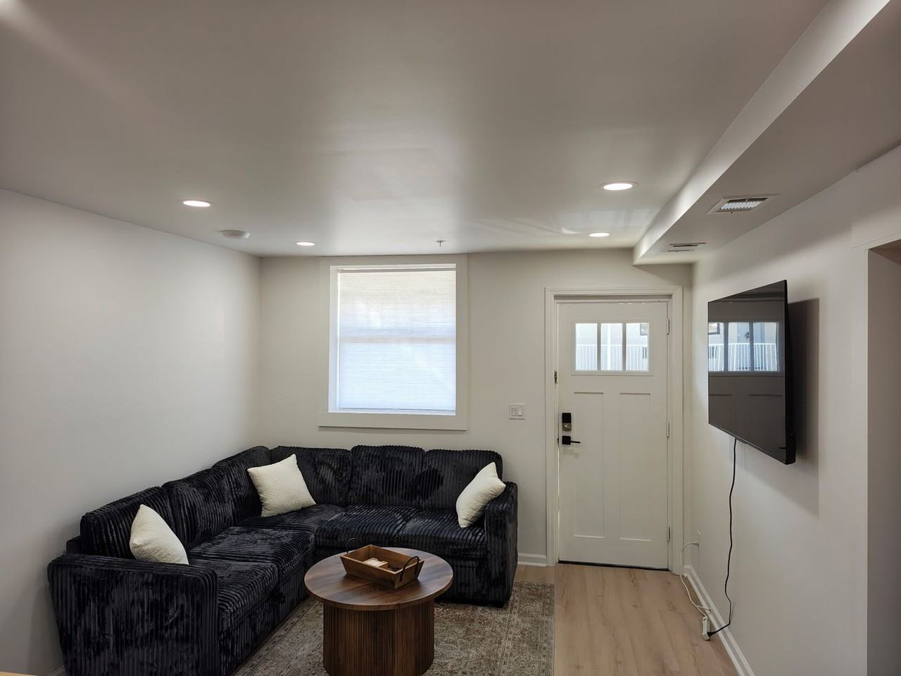 1214 12th St - Photo 2 of 30