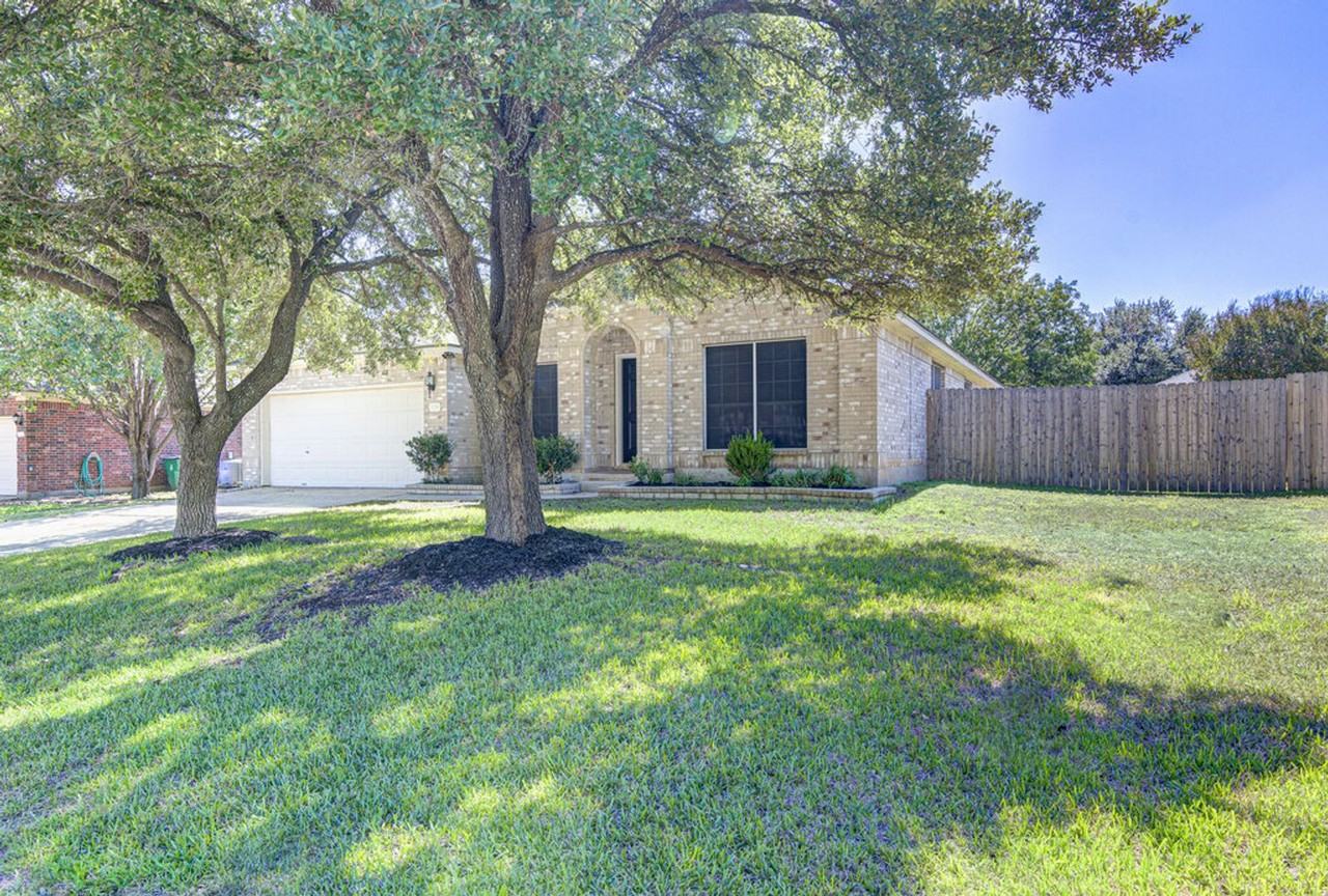 1200 Cedar Hills Blvd - Photo 2 of 27