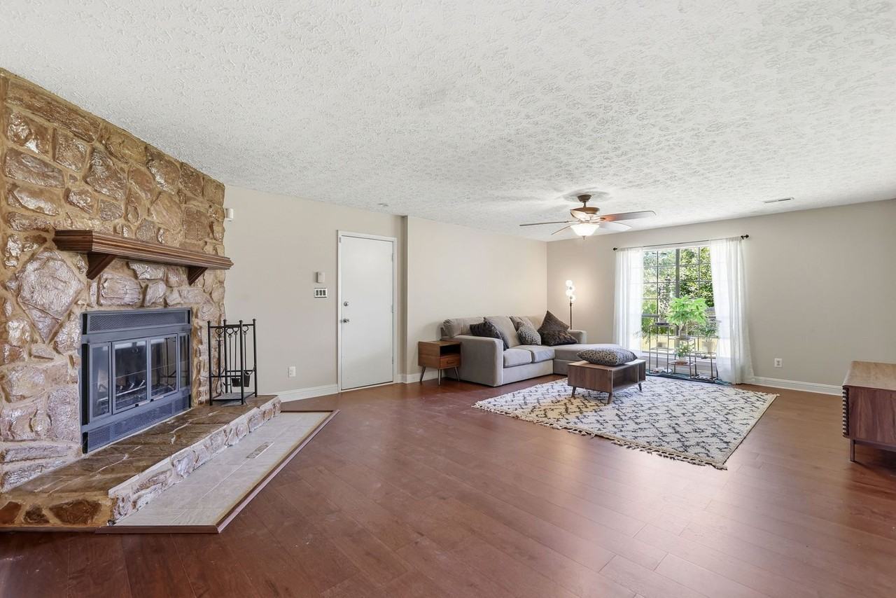 6979 Wickersham Dr - Photo 3 of 28