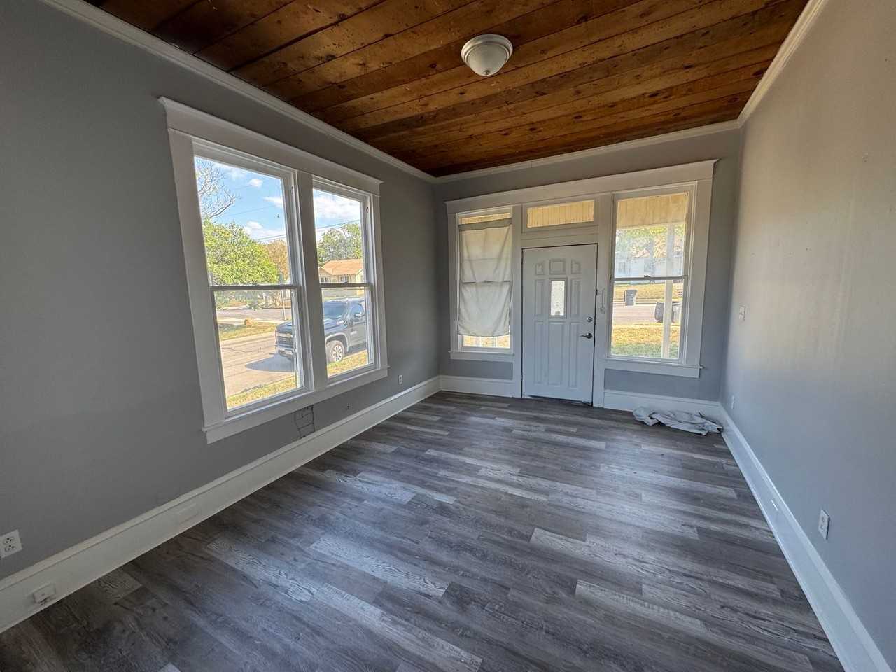 2301 Lasker Ave - Photo 2 of 9
