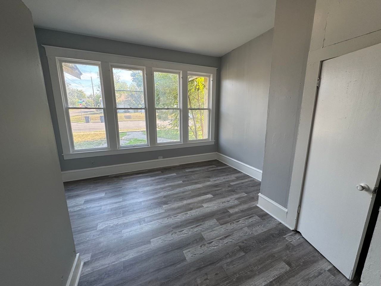 2301 Lasker Ave - Photo 3 of 9